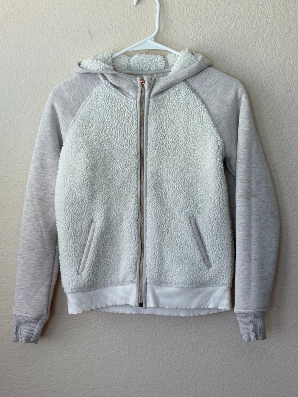 Athleta Girl Sherpa Zip Hoodie Jacket Gray Ivory Hooded Fleece Size L 12